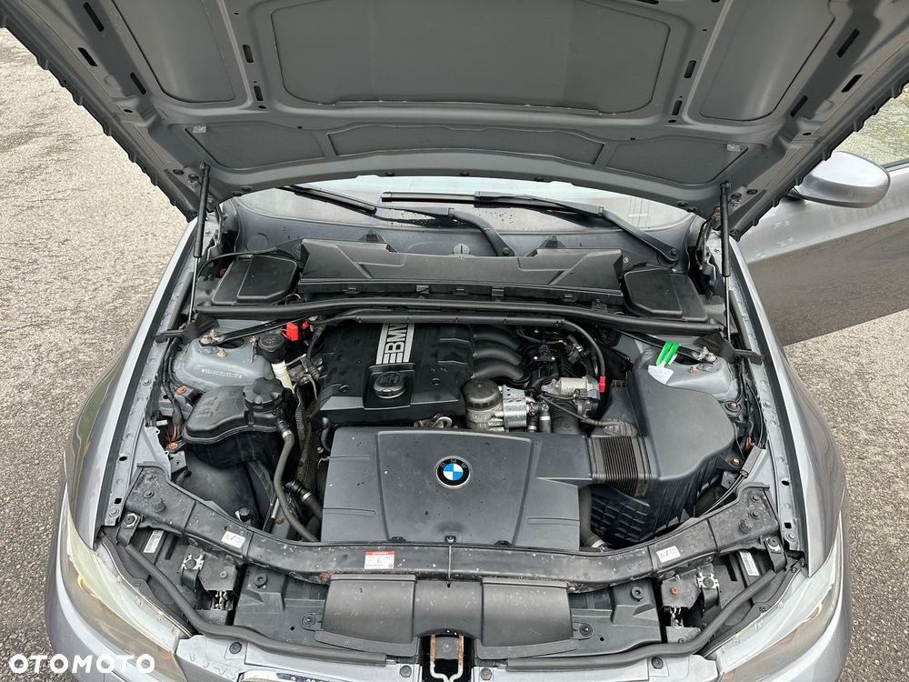BMW Seria 3 318i - 37