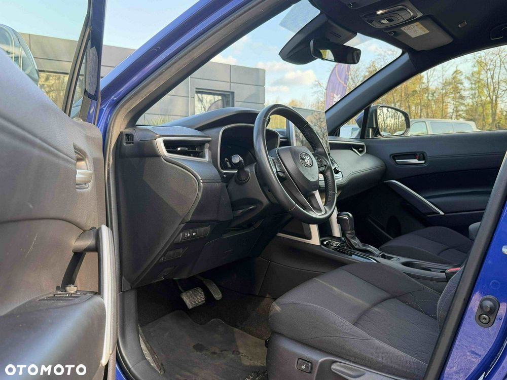 Toyota Corolla Cross - 18