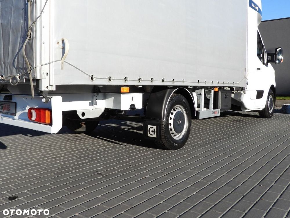 Renault MASTER PLANDEKA 8 PALET WEBASTO TEMPOMAT LEDY KLIMATYZACJA  165KM - 18