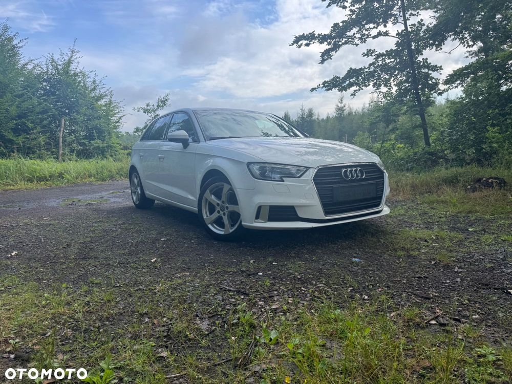 Audi A3 Sportback - 2