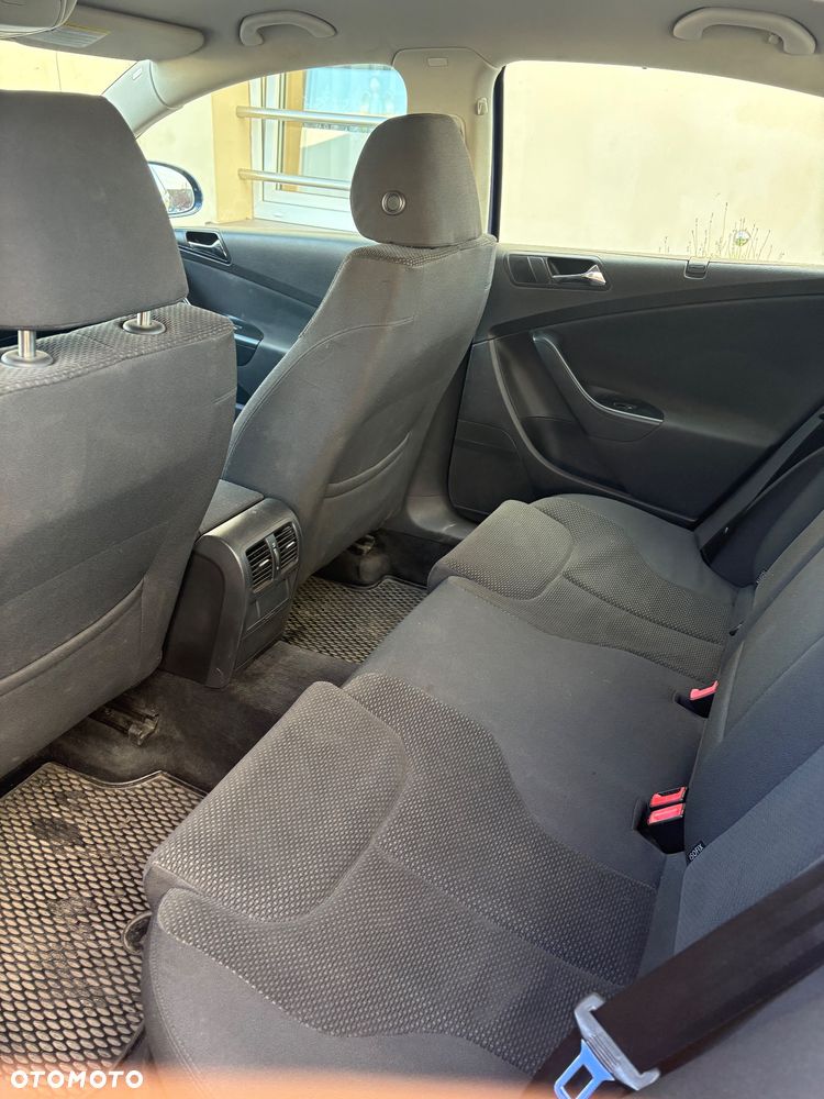 Volkswagen Passat 2.0 TDI DPF Comfortline - 7