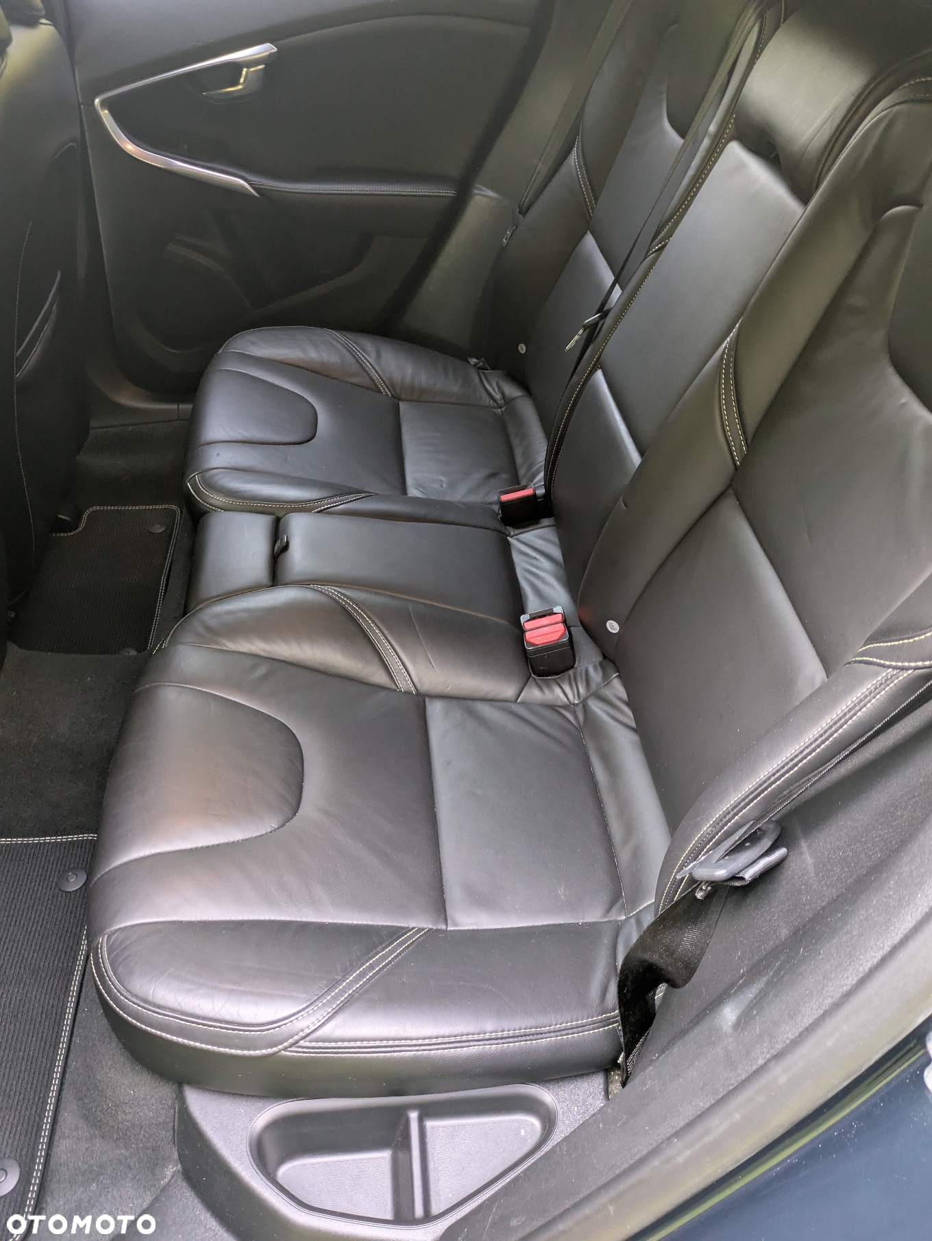 Volvo V40 T5 Geartronic R Design - 22