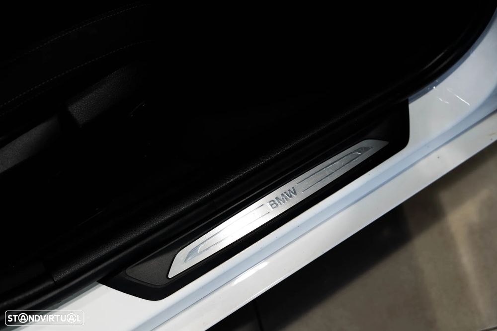 BMW 116 d EDynamics Line Sport - 9