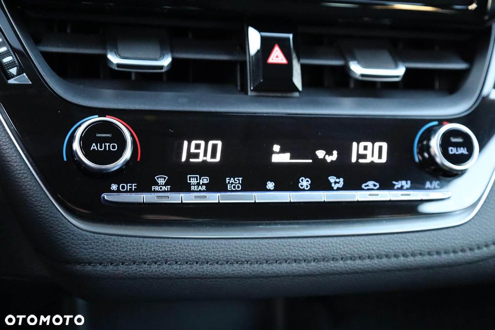 Toyota Corolla 1.5 Comfort - 23