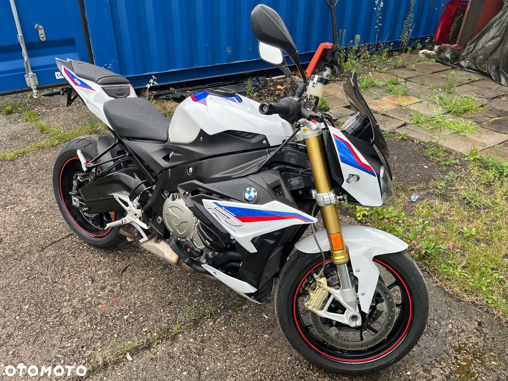 BMW S - 3