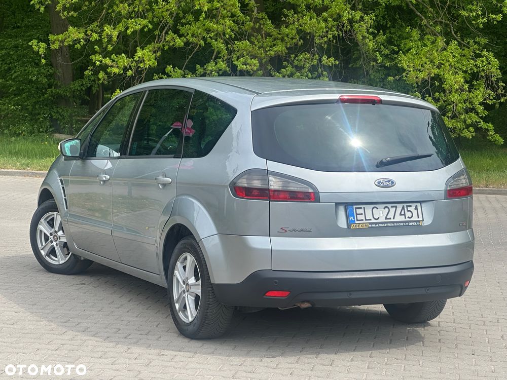 Ford S-Max 2.0 TDCi Ambiente - 19