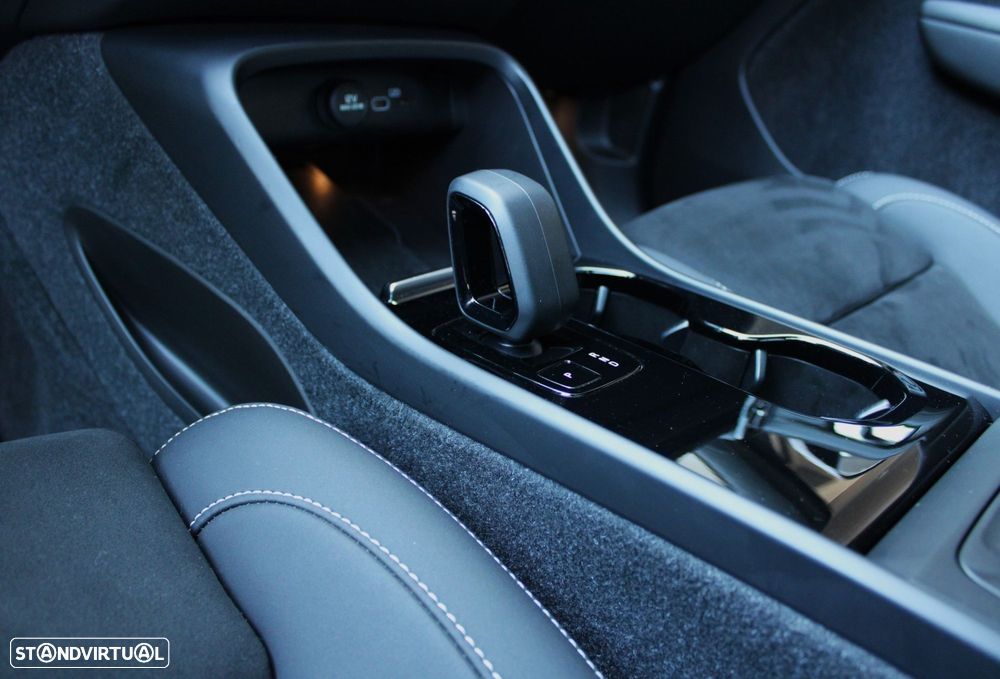 Volvo C40 Recharge Twin Ultimate - 10