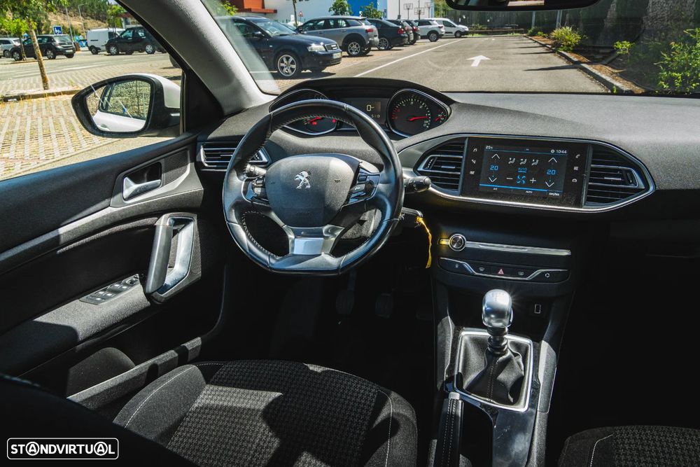 Peugeot 308 1.5 BlueHDi Business Line - 12