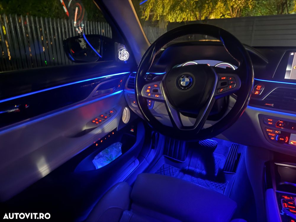 BMW Seria 7 - 31