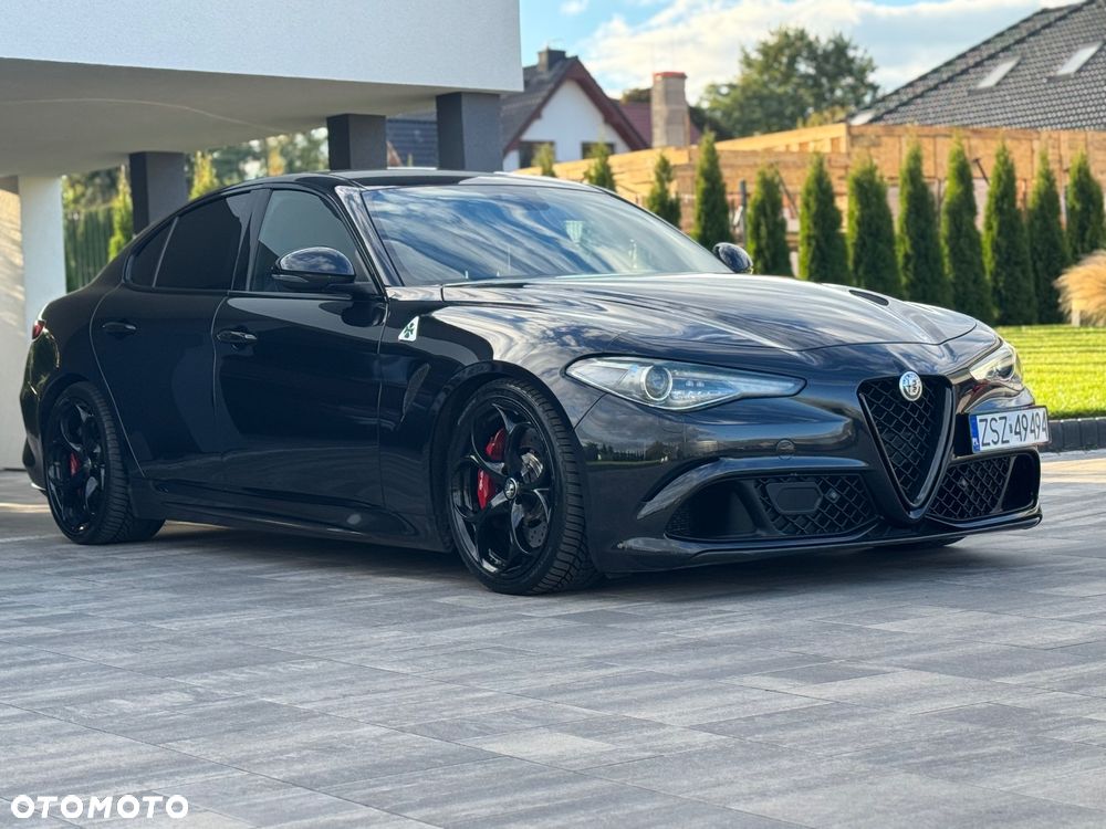 Alfa Romeo Giulia 2.9 Bi Turbo V6 Quadrifoglio - 2