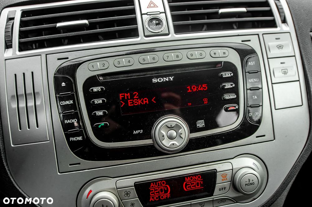 Ford Kuga 2.5 4x4 Trend - 30
