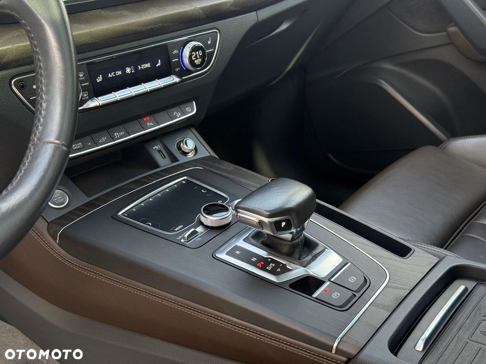 Audi Q5 55 TFSIe quattro S tronic S line - 15