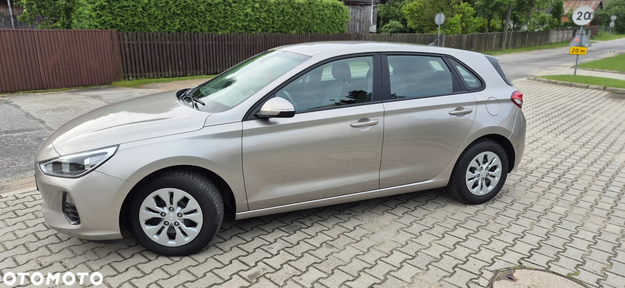 Hyundai i30 1.4 Base - 8