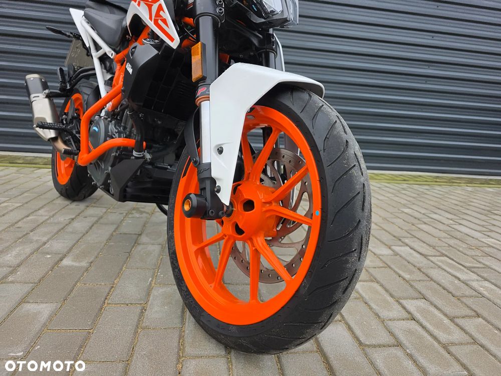 KTM Duke - 23