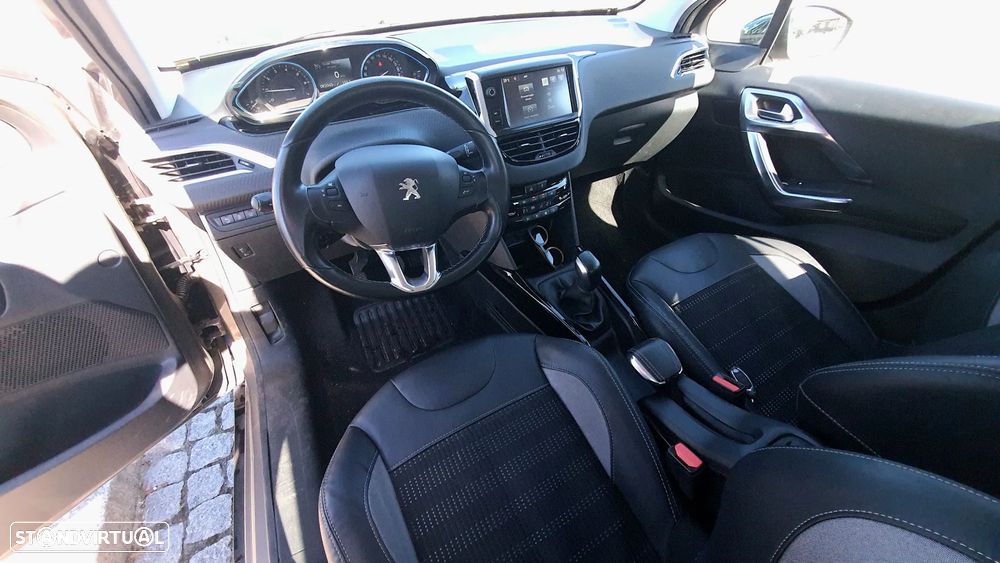 Peugeot 2008 PureTech 110 Stop&Start Allure - 19