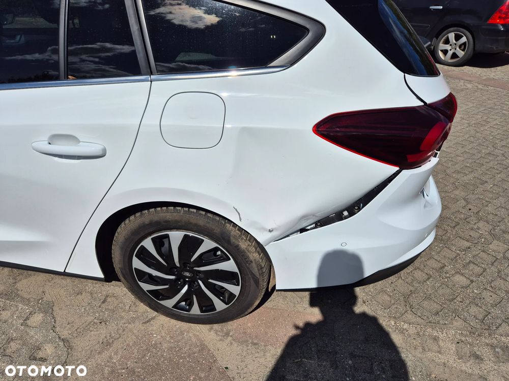Ford Focus 1.5 EcoBlue STart-Stopp-System TITANIUM - 23