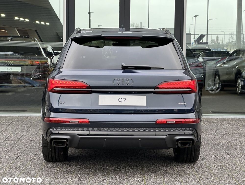 Audi Q7 - 7