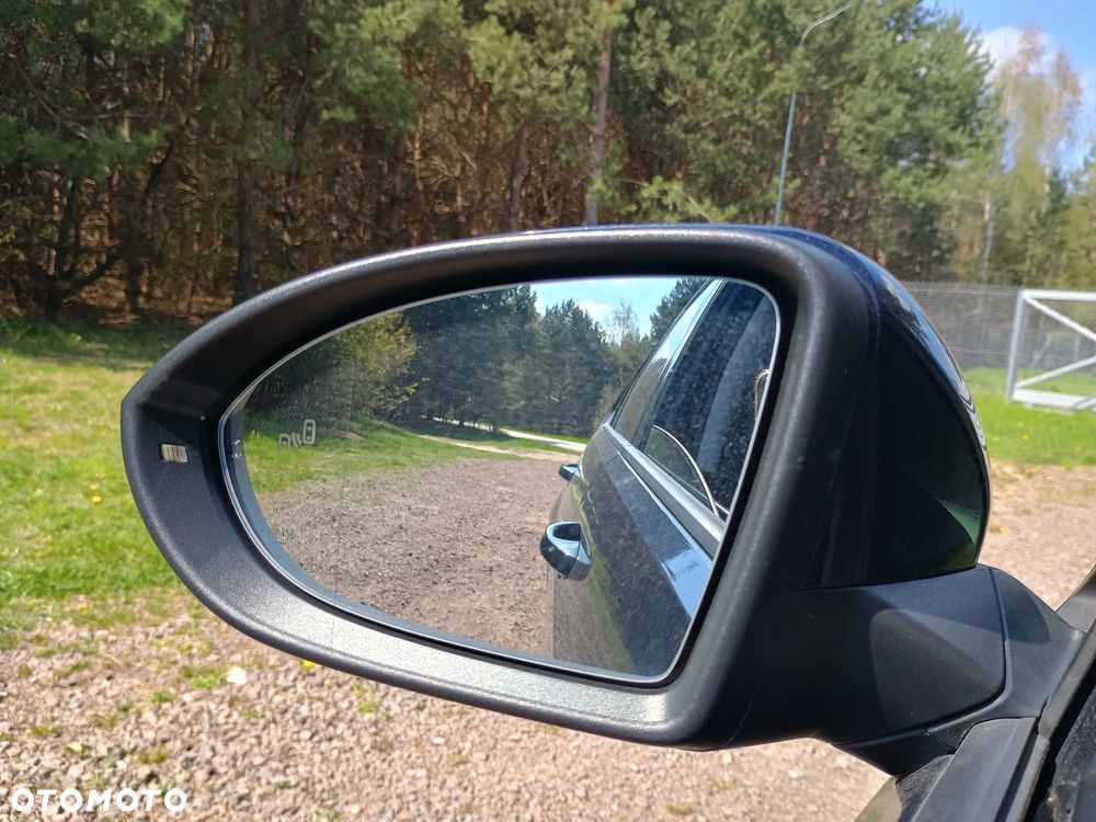 Volkswagen Golf 1.6 TDI BlueMotion Comfortline - 16