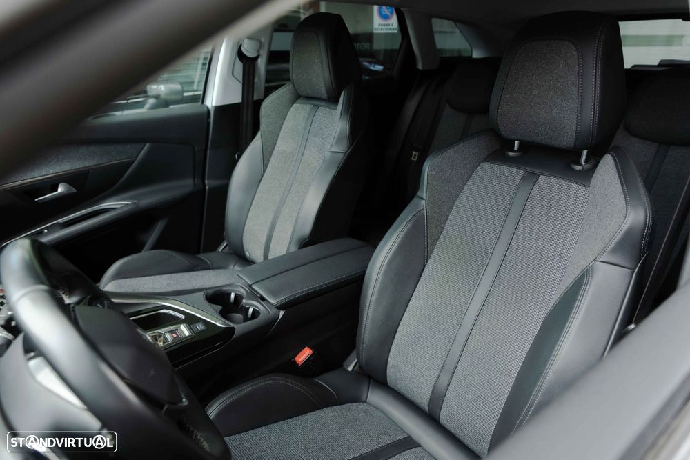 Peugeot 3008 1.2 PureTech Allure EAT8 - 10