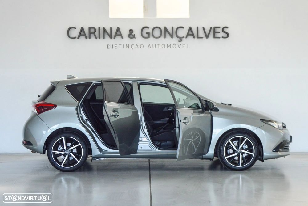 Toyota Auris 1.4 D-4D Comfort - 24