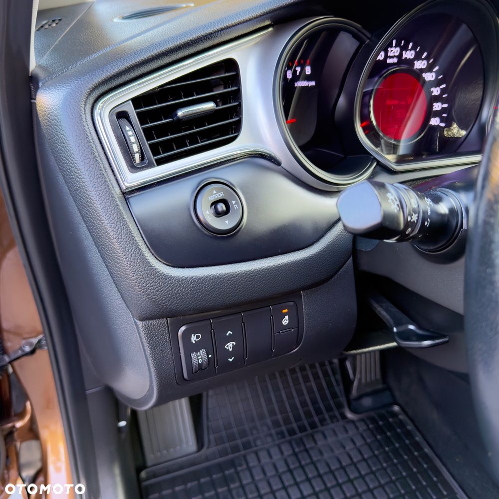 Kia Ceed 1.4 CVVT ISG Dream-Team Edition - 8