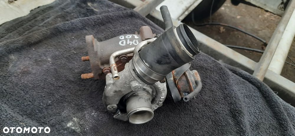 Toyota 2.0 d4d Pompa wtryskowa 22100-27010 Turbosprężarka Turbina 17201-27030 721164-3011 - 1