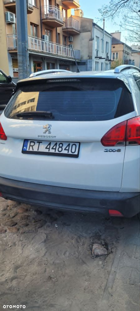 Peugeot 2008 1.2 Pure Tech Style - 2