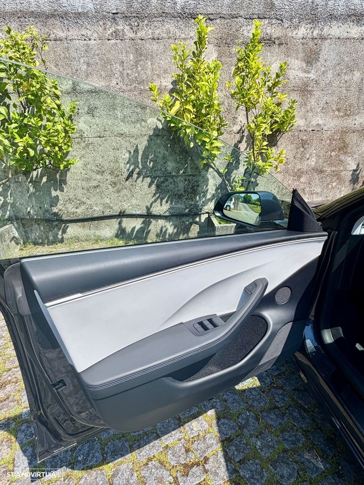 Tesla Model 3 Long Range Tração Integral Premium - 12
