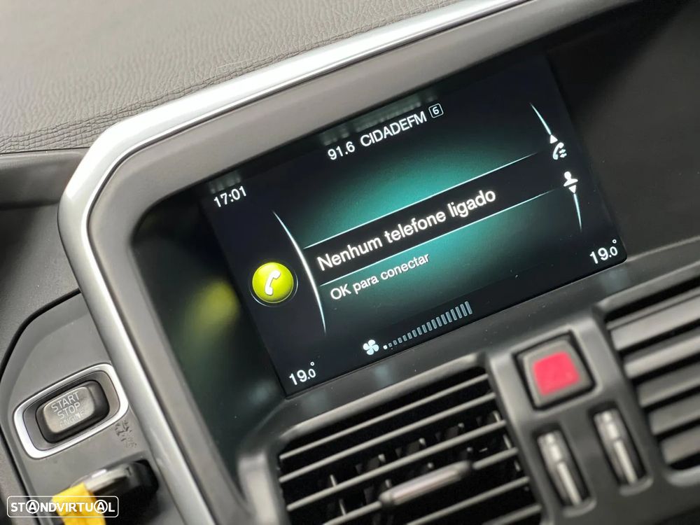 Volvo XC 60 2.0 D4 Inscription - 16