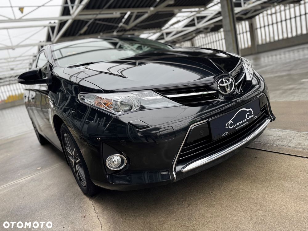 Toyota Auris 2015 photo 4