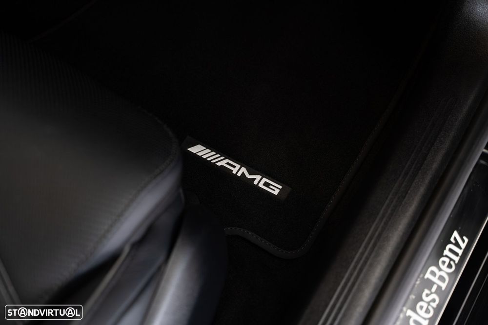 Mercedes-Benz E 300 - 51