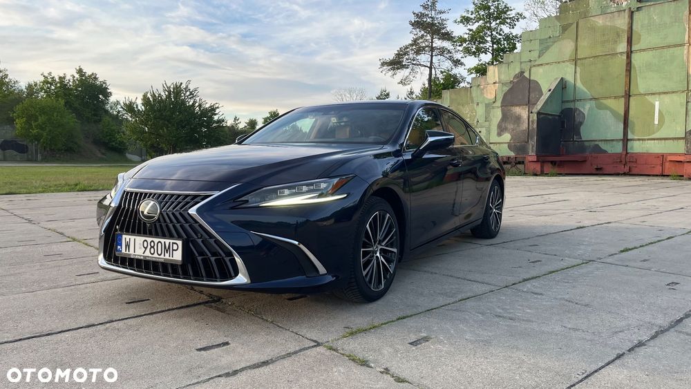Lexus ES 300h Prestige - 2
