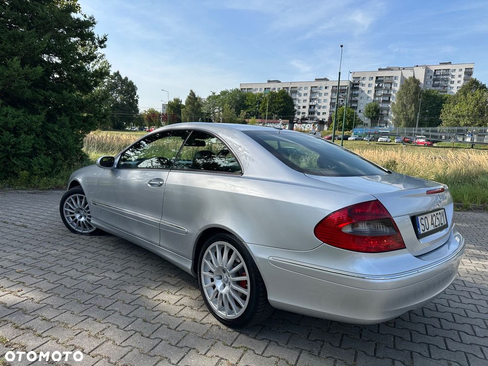 Mercedes-Benz CLK 320 CDI 7G-TRONIC Avantgarde DPF Sport Edition - 8