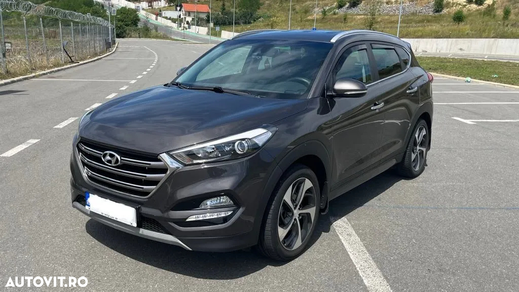 Hyundai Tucson - 2