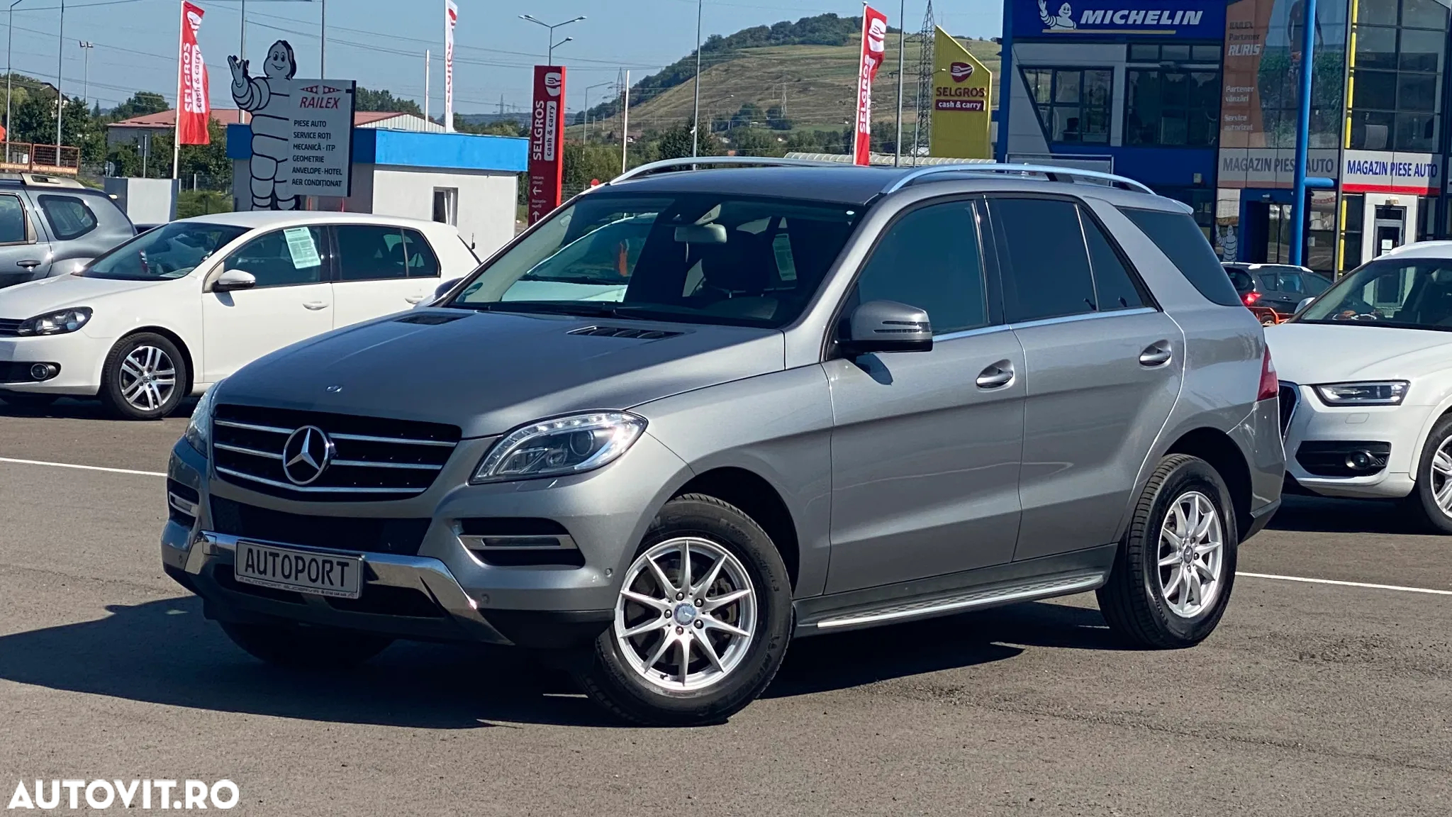 Mercedes-Benz ML 250 BlueTec 4MATIC Aut - 2