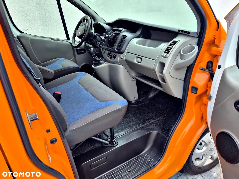 Renault Trafic - 8
