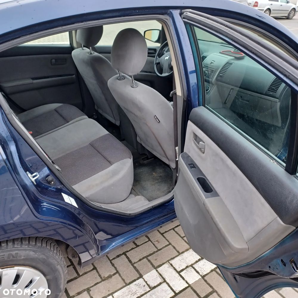 Nissan Sentra - 7