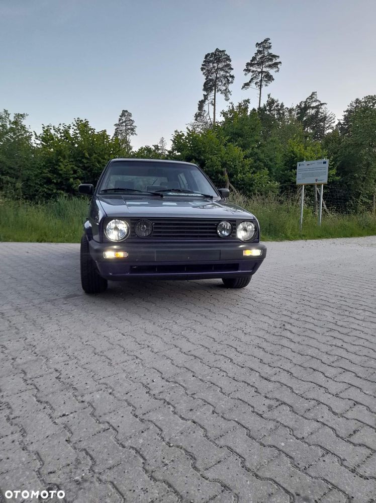 Volkswagen Golf - 4