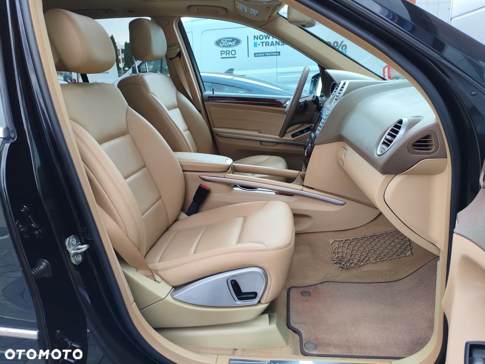 Mercedes-Benz ML 350 4-Matic - 13