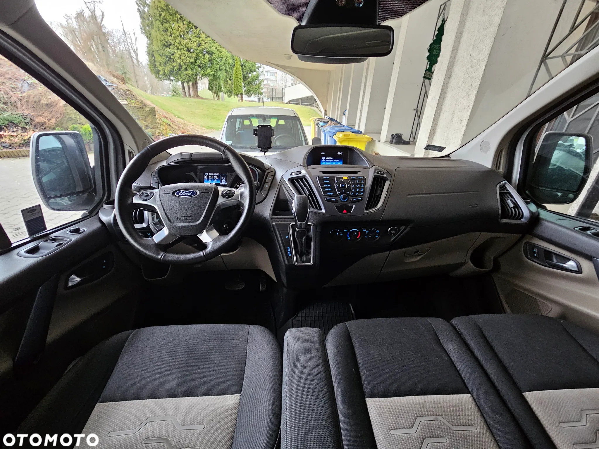Ford Tourneo Custom 2.0 TDCi L2 Titanium SelectShift - 24