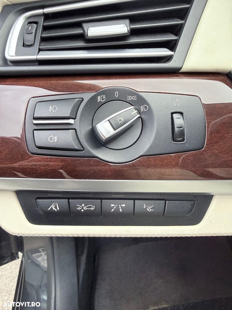 BMW Seria 7 730d Aut. - 8