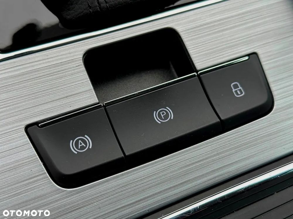 Skoda Superb 2.0 TSI Ambition DSG - 22