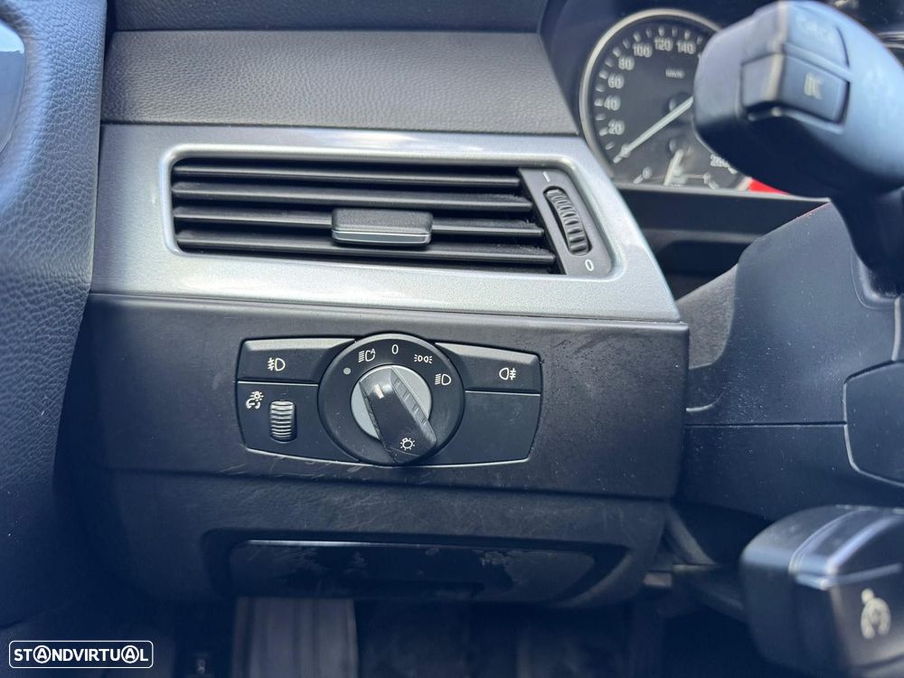 BMW 520 d Touring Executive - 58