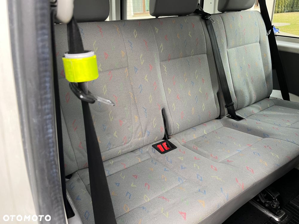 Volkswagen Transporter - 13