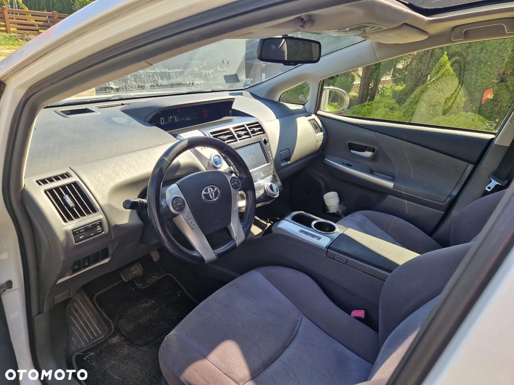 Toyota Prius+ (Hybrid) Executive - 9