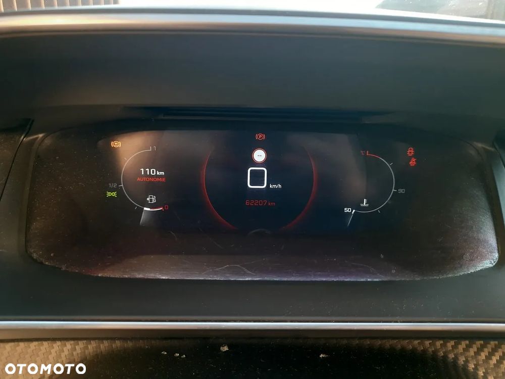 Peugeot 208 PureTech 100 GT - 31