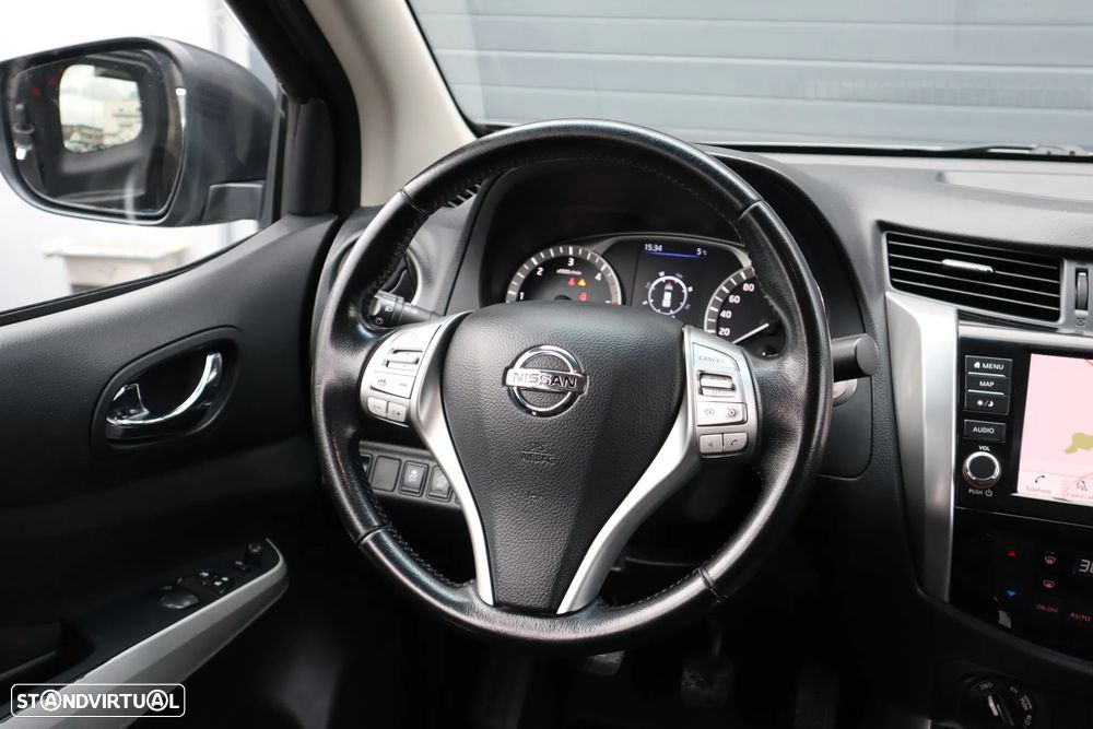 Nissan Navara 2.3 dCi CD 4WD N-Connecta Nav+Barras - 10