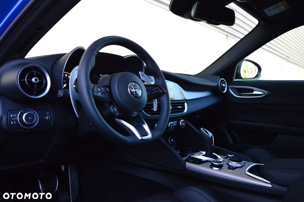 Alfa Romeo Giulia 2.0 Turbo Veloce TI Q4 - 14