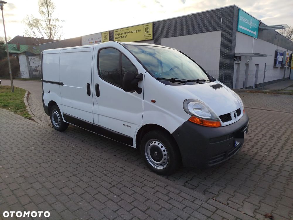 Renault Trafic - 1