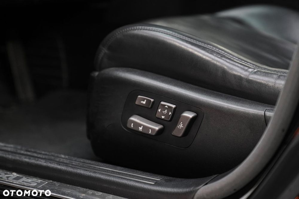 Lexus LS - 24